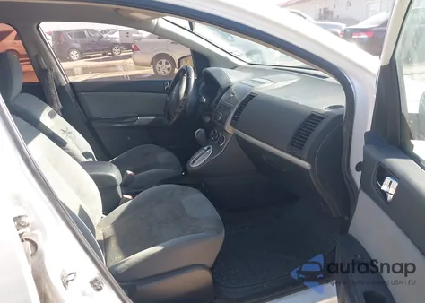 2011 Nissan Sentra 2.0S z USA, uszkodzony, nr VIN 3N1AB6AP8BL661510